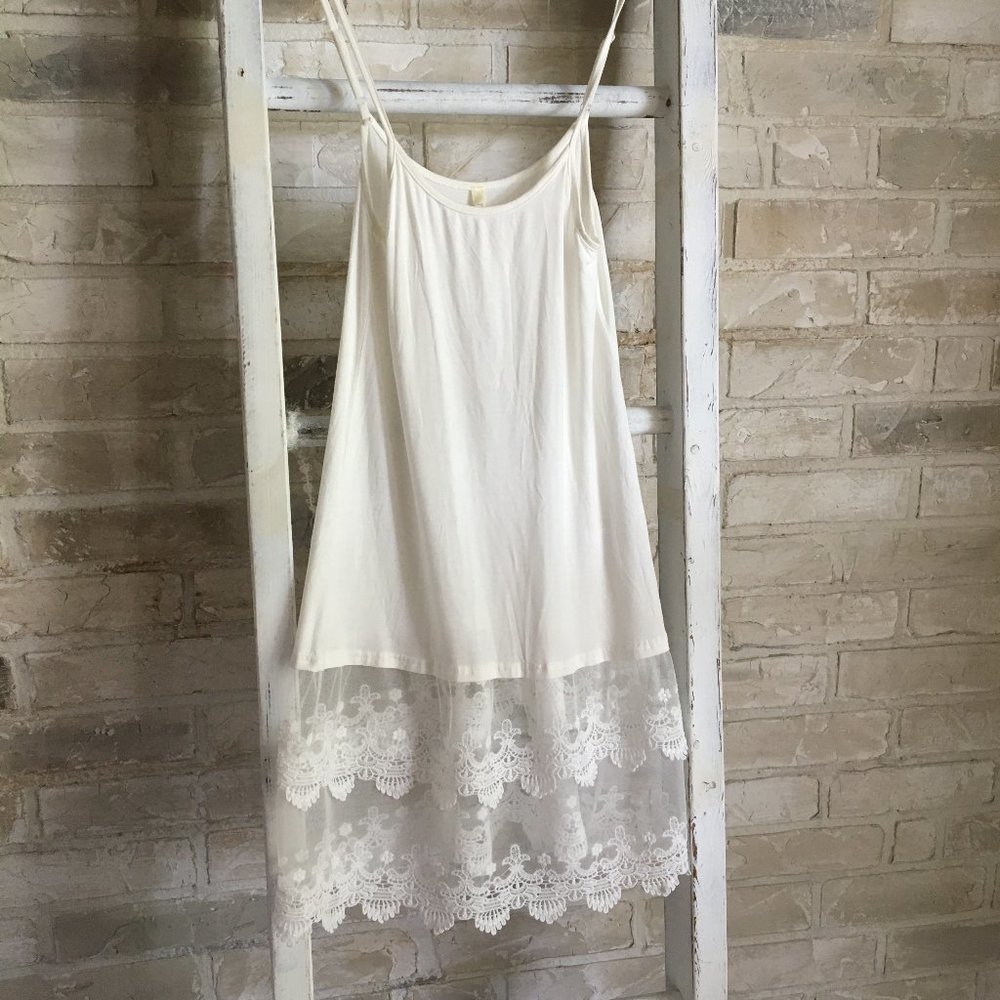 White Shirt Extender